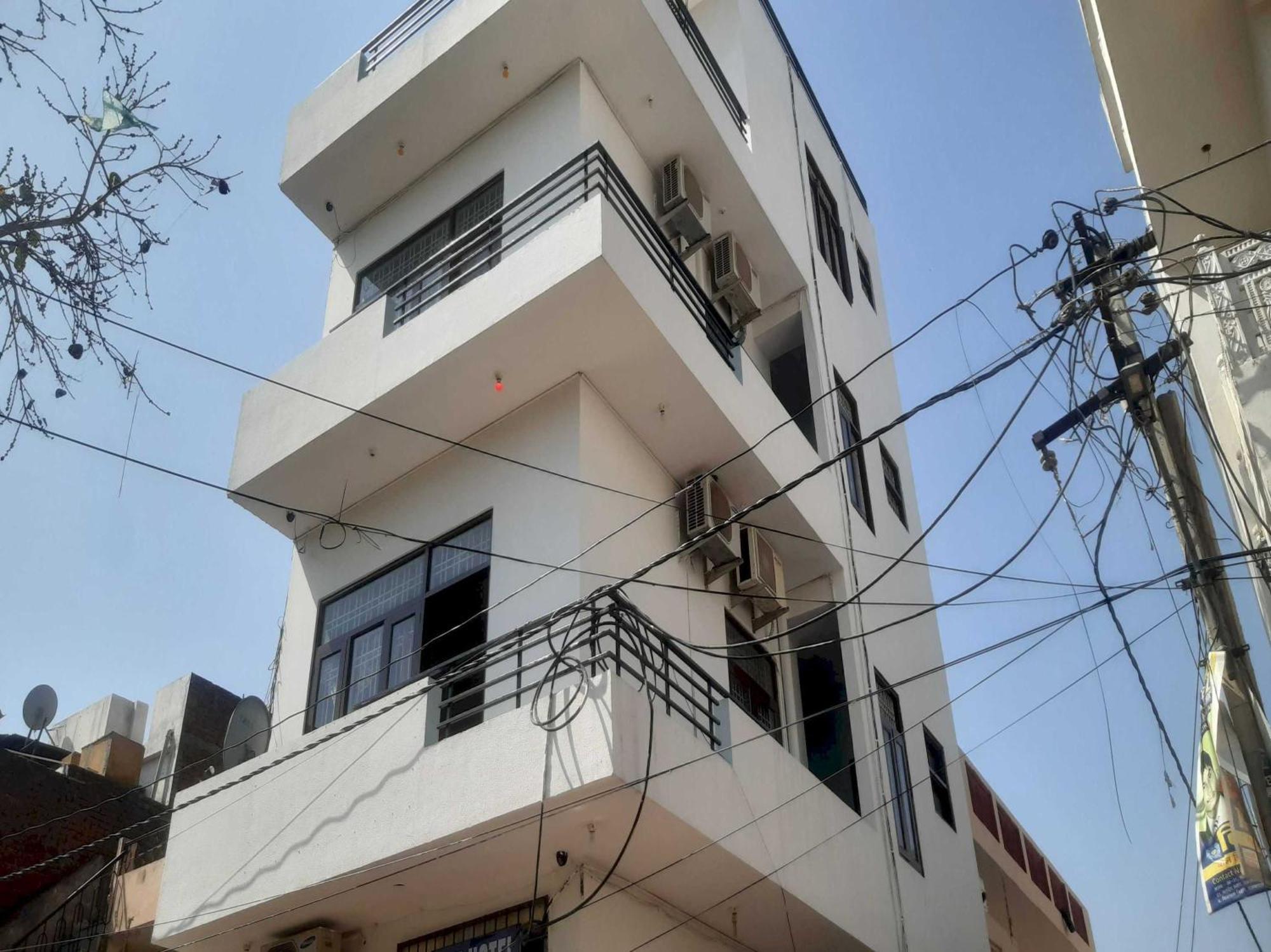 Hotel O Dev Mansarovar